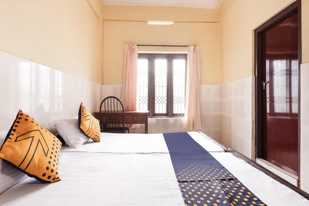 สปอต ออน 60665 รอยัล ทัวริสต์ โฮม Hotel Valancheri ภายนอก รูปภาพ